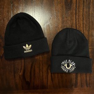 2 Beanies